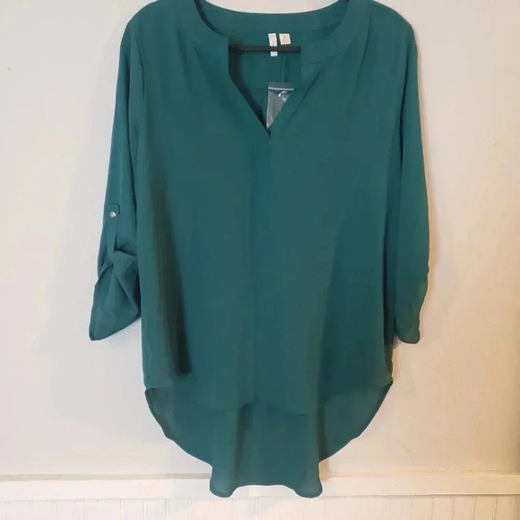 C EST 1946 Green Tunic Top NWT - Picture 2 of 4